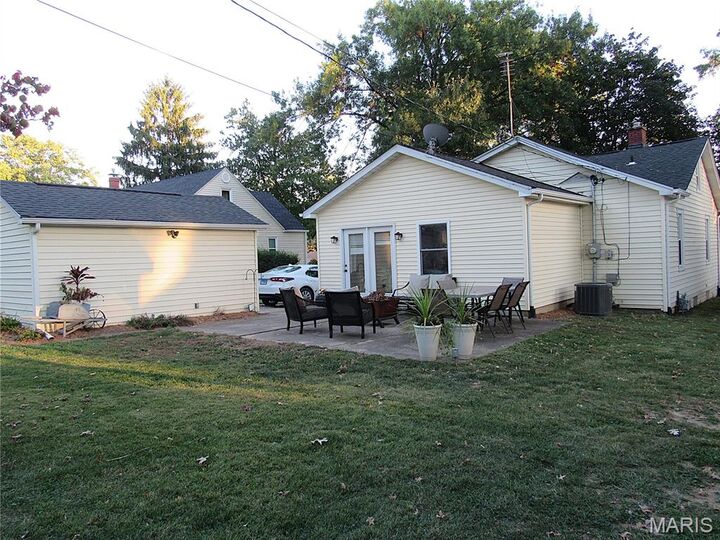Property Photo:  1000 McPherson Avenue  IL 62002 