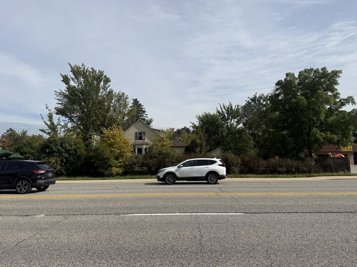 Property Photo:  826 Smith Avenue  IL 60044 