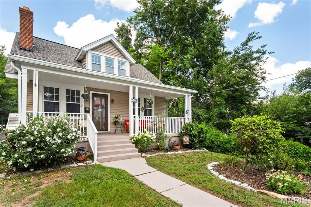 Property Photo:  329 Stark Court  MO 63119 
