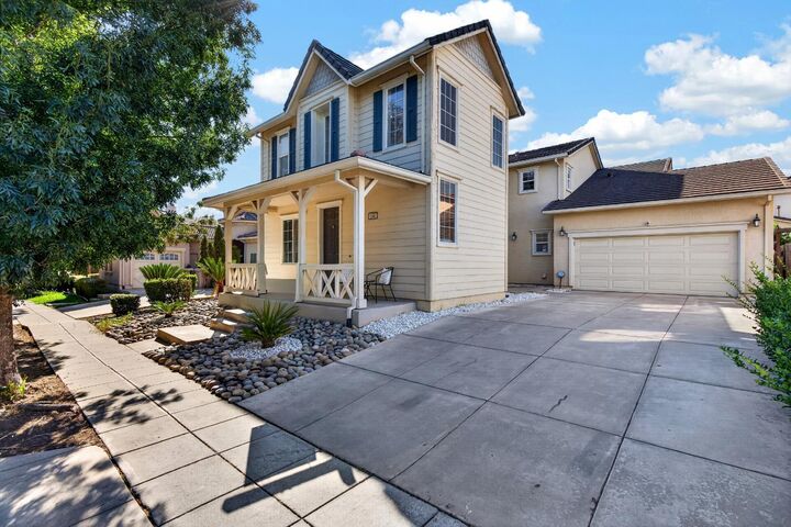 Property Photo:  246 W Recreo Way  CA 95391 