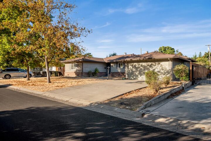 Property Photo: 1405 Eastern Avenue CA 95864