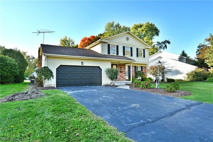 Property Photo:  1050 Westport Drive  OH 44511 