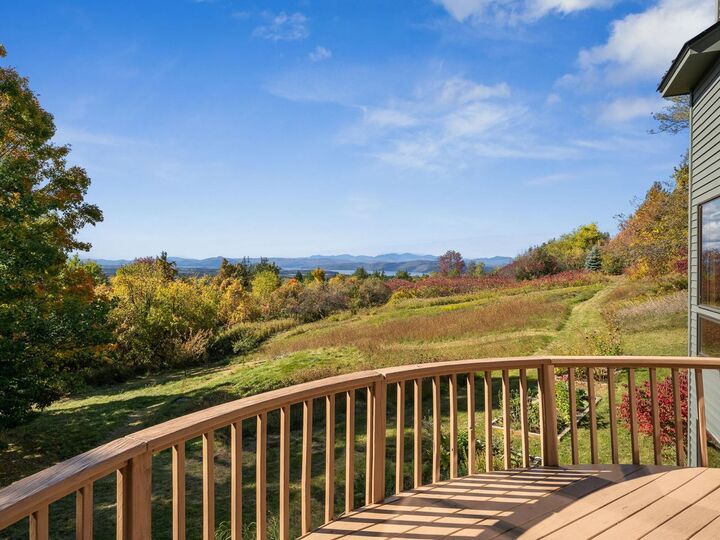 Property Photo:  517 White Birch Lane  VT 05445 