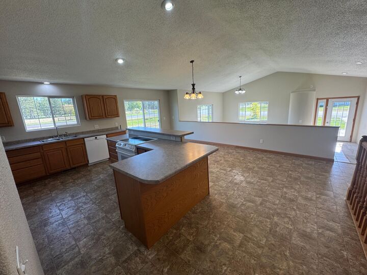 Property Photo:  520 12th Street NW  MN 56573 