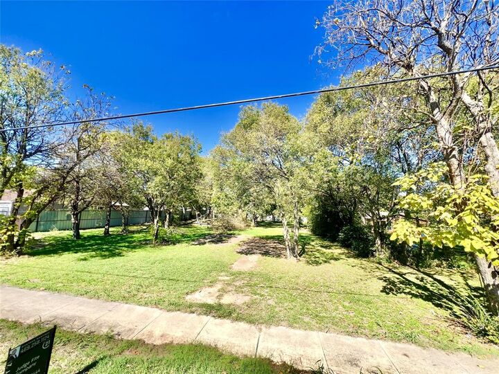 Photo de la propriété:  431 W Danieldale Road  TX 75232 