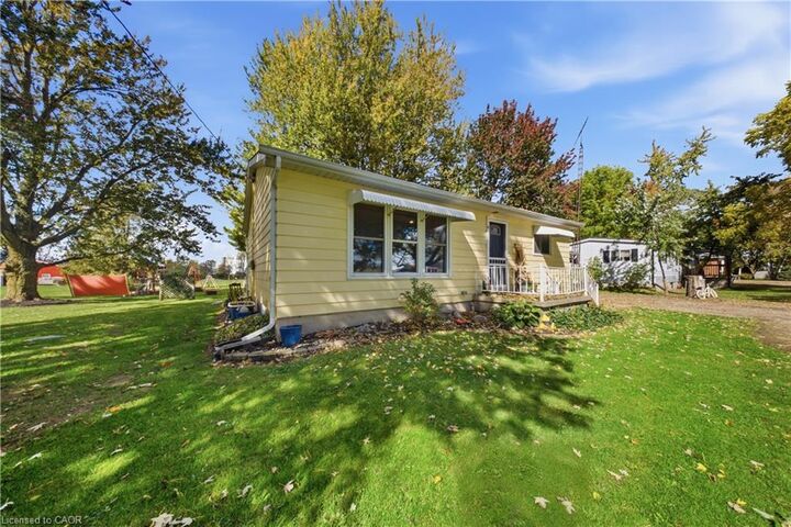 Property Photo:  7480 Rd 164  ON N0G 1B0 