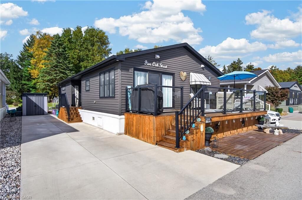 Property Photo:  4449 Milburough 5 Oak Street  ON L7P 0C5 