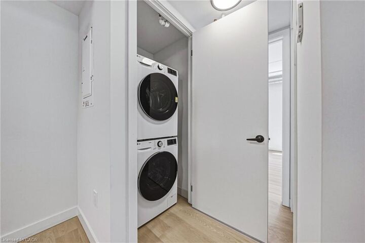 Property Photo:  325 James Street S 308  ON L8P 3B7 