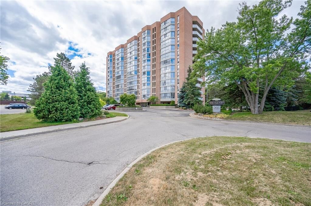 Property Photo:  265 Westcourt Place Ph04  ON N2L 6E4 