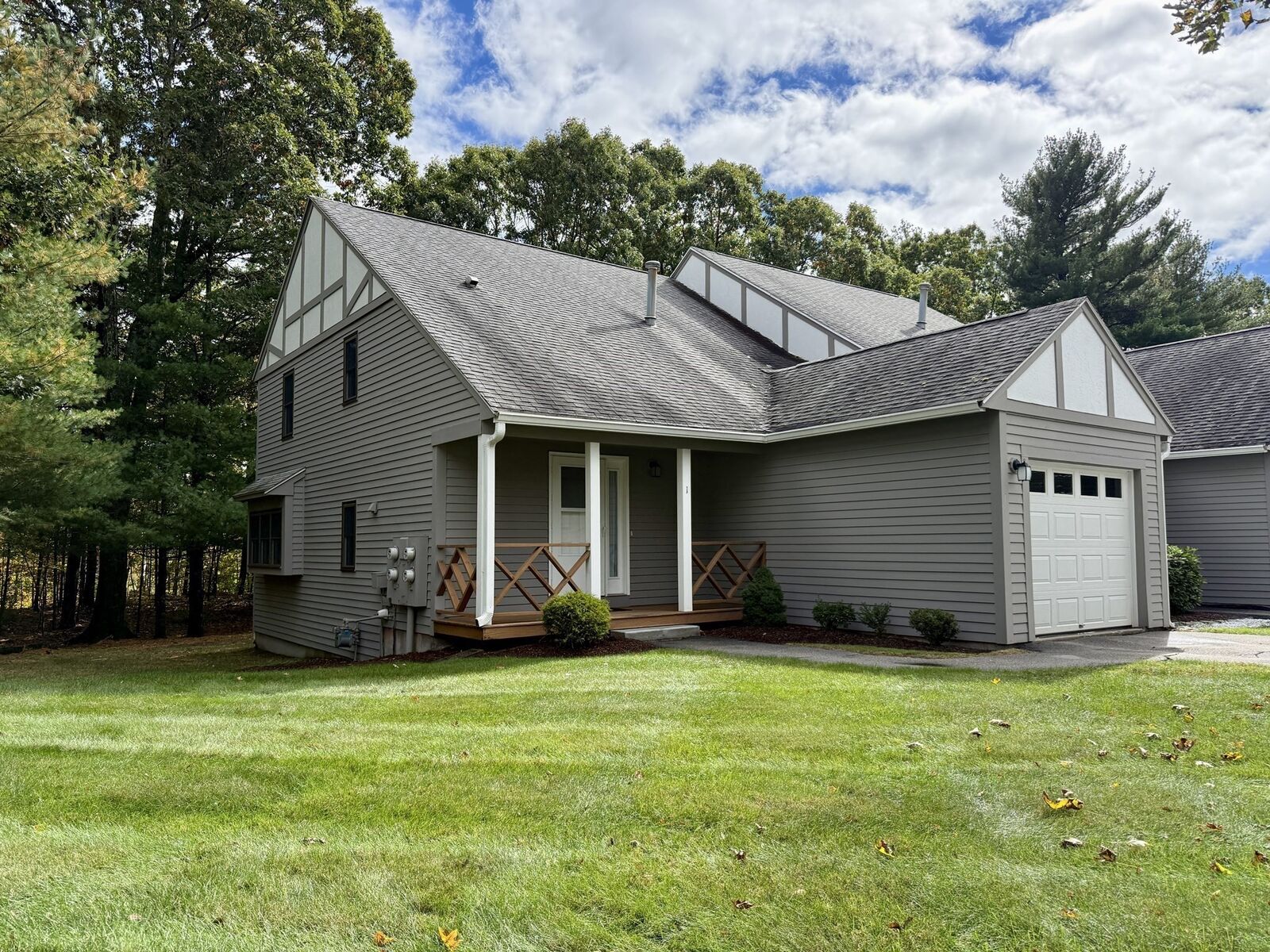 Property Photo:  7 Victoria Drive 1  MA 01501 