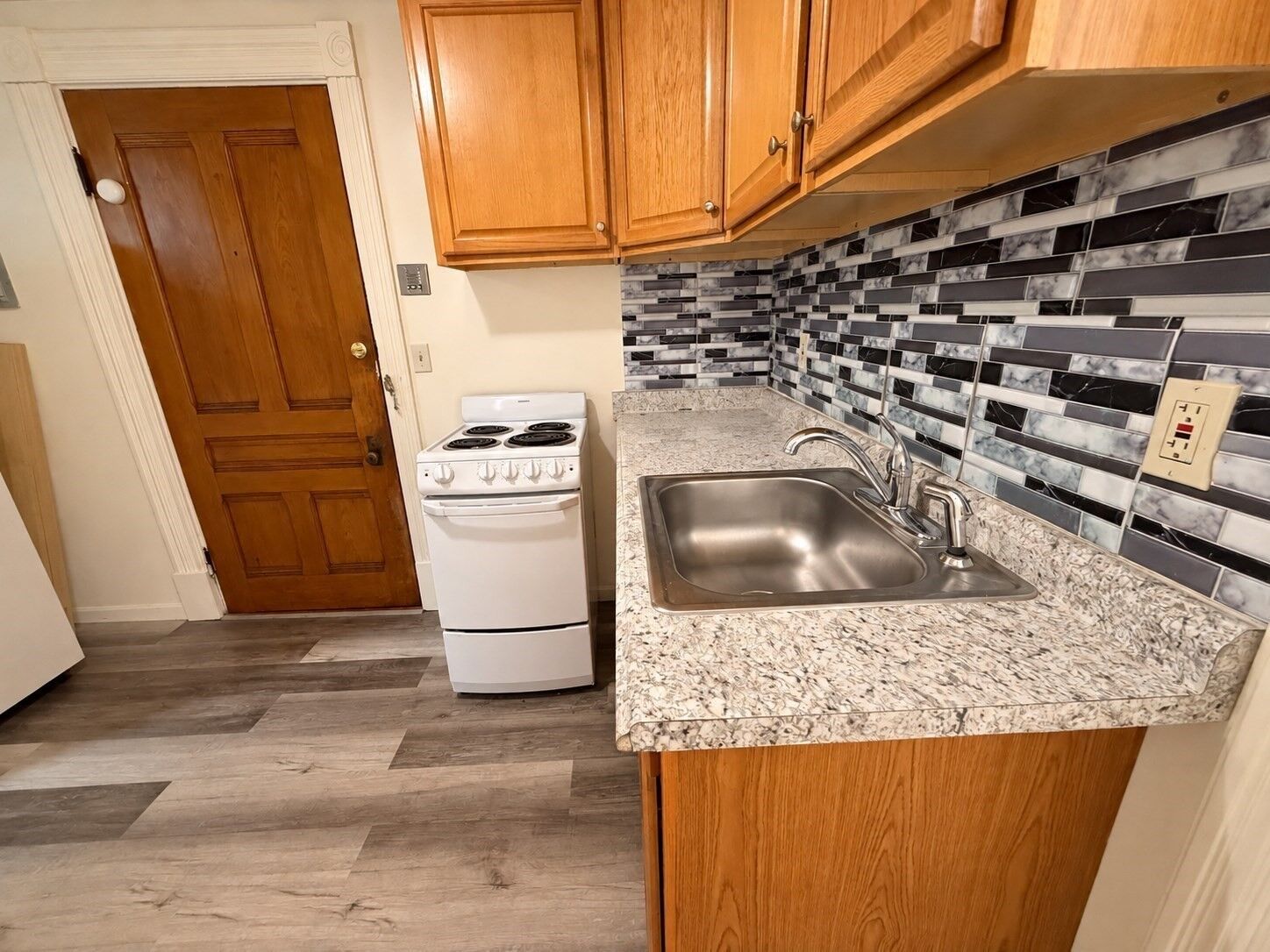Property Photo:  185 Main Street 5  MA 01752 