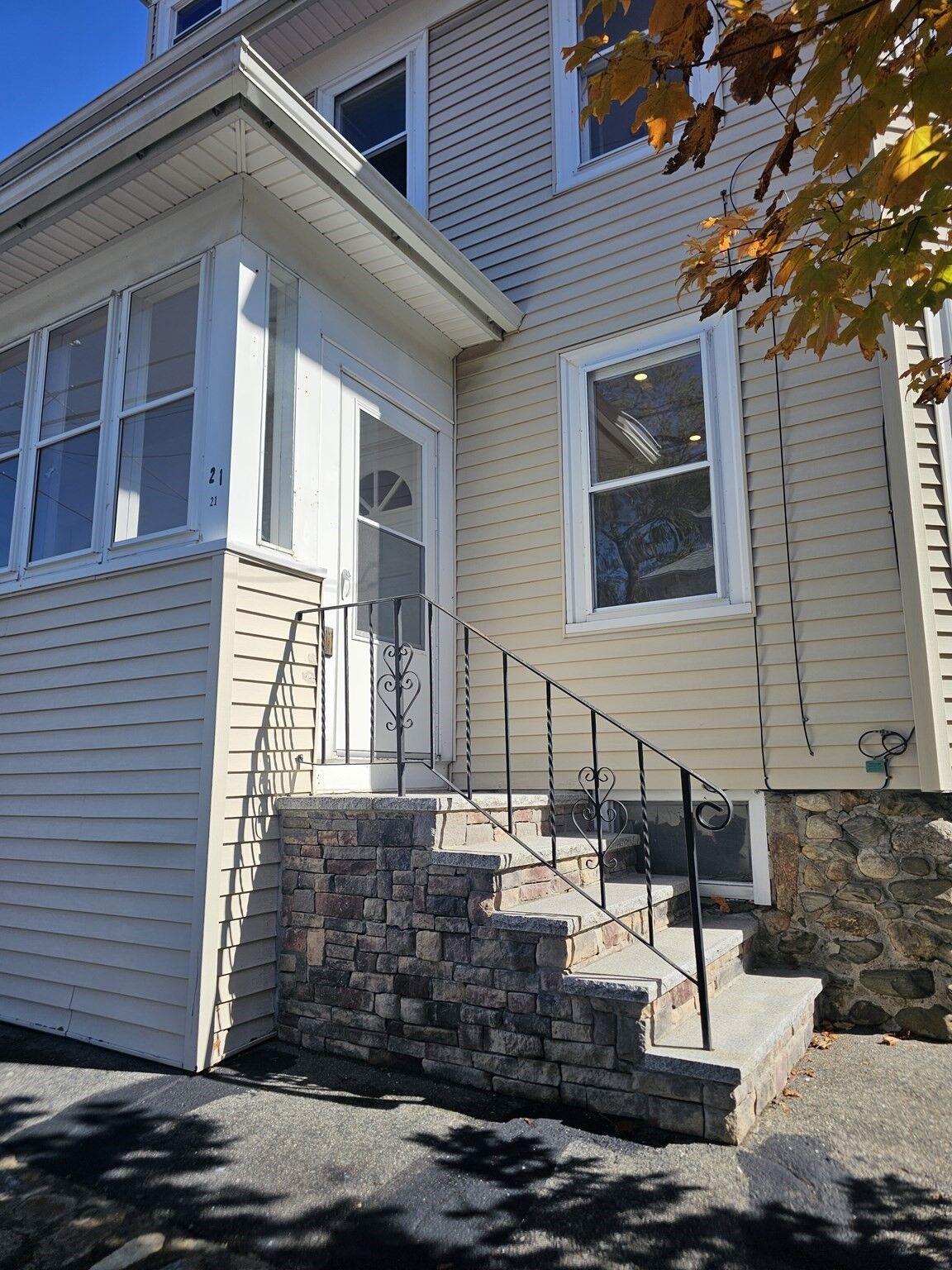 Property Photo:  21-23 Arthur St 21  MA 01844 