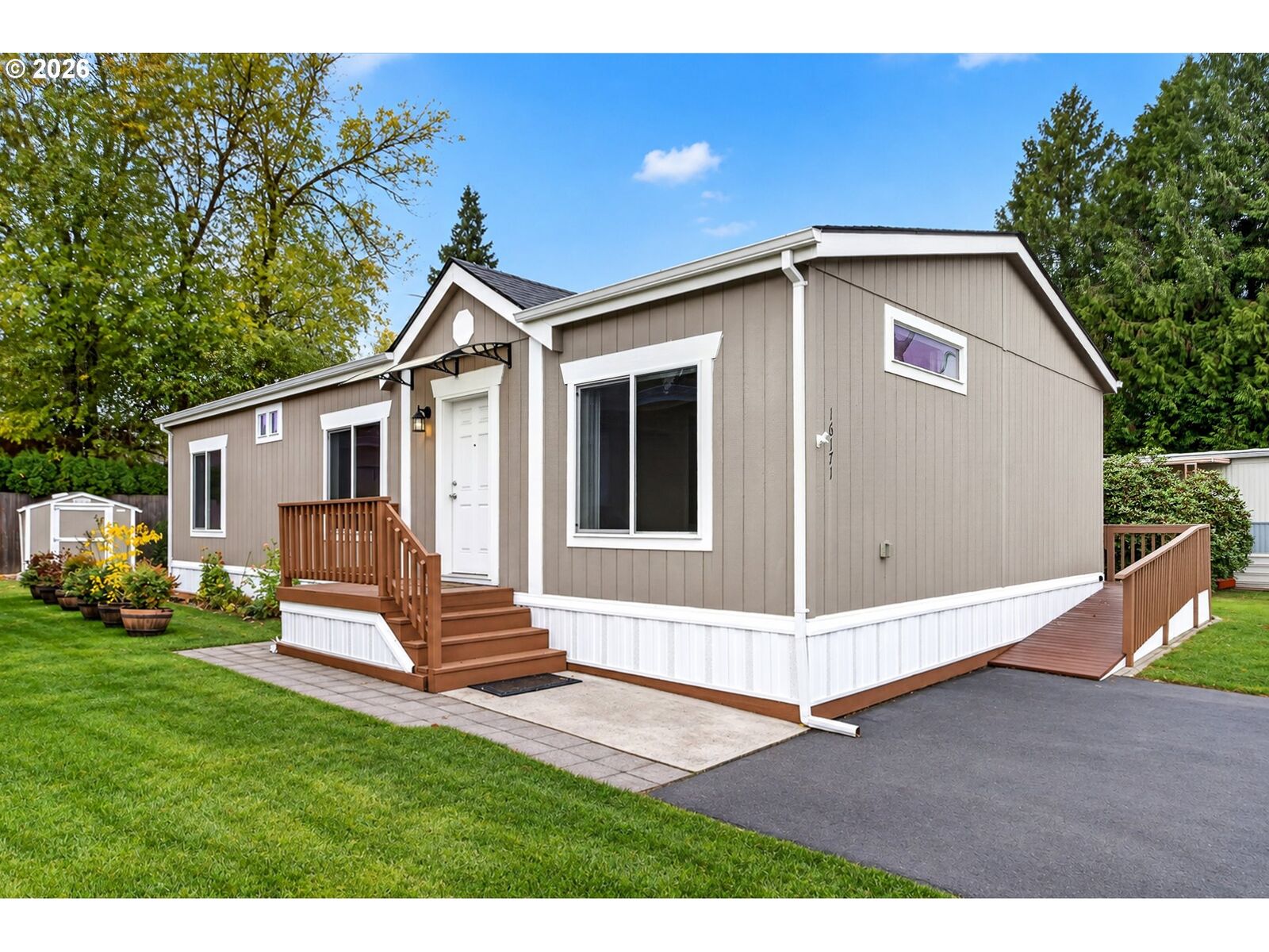 Property Photo:  16171 SE 79th Ave  OR 97267 