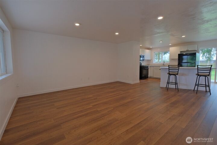 Property Photo:  10117  Grove Road SE  WA 98597 