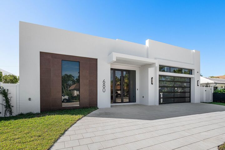 Property Photo:  680 Hastings Street  FL 33487 