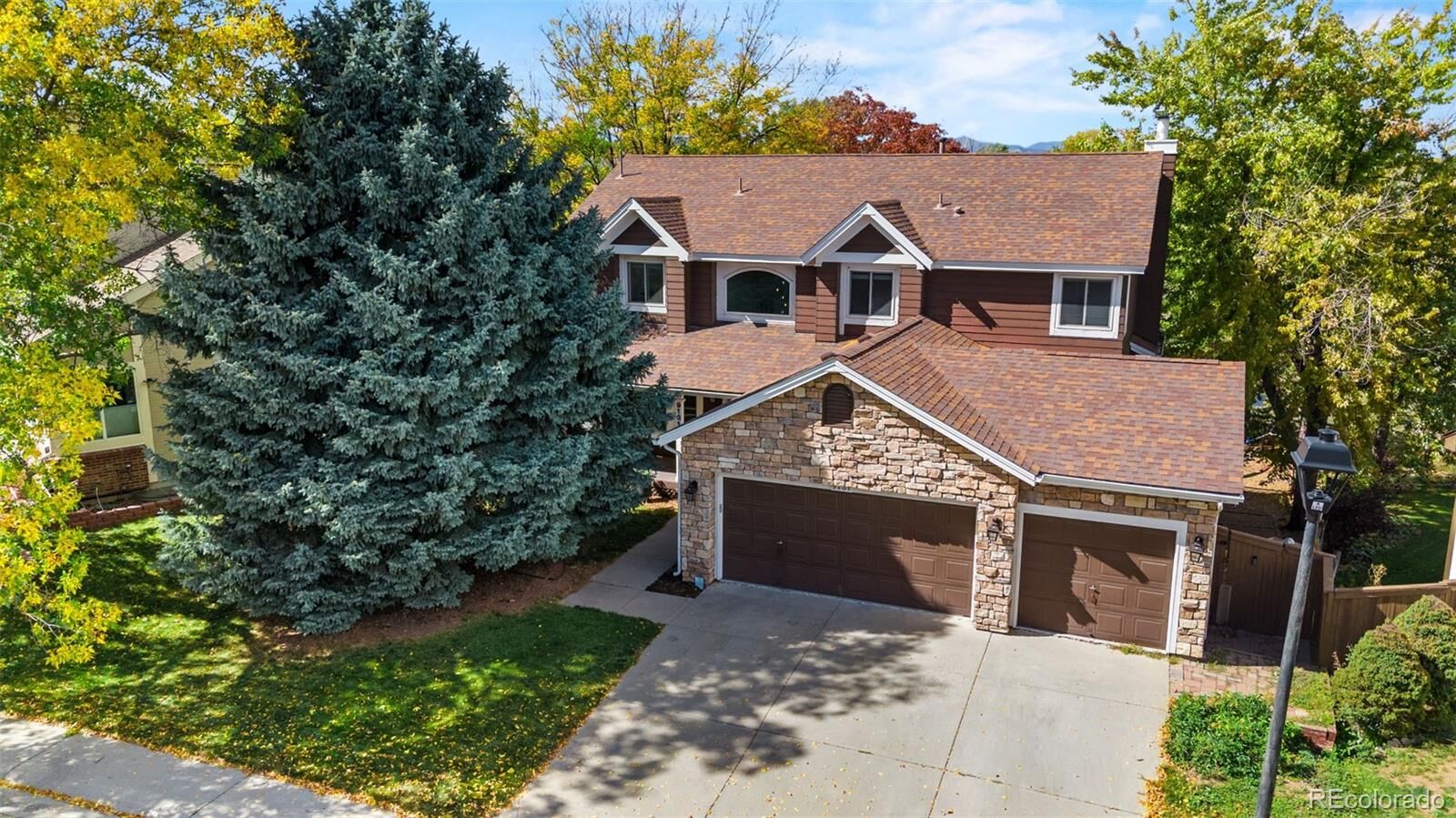 Property Photo: 9131 Sugarstone Circle CO 80130
