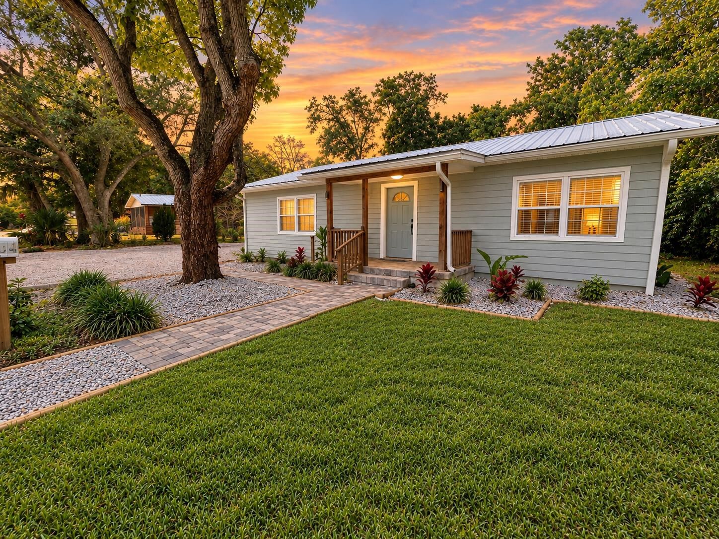 Property Photo: 804 W 2nd St FL 32084