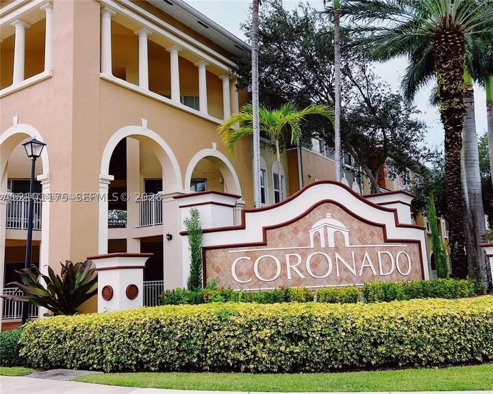 Property Photo:  