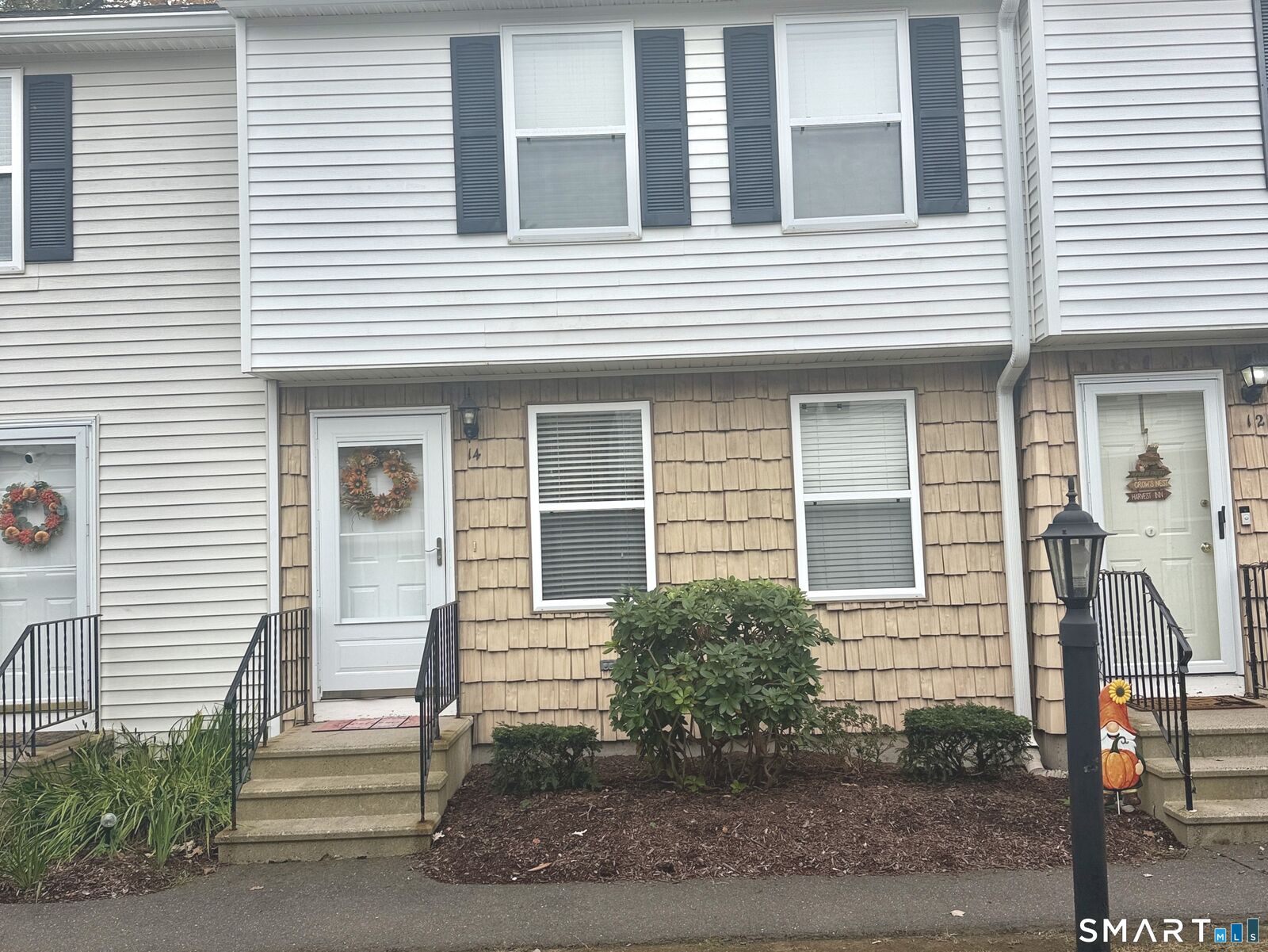 Property Photo:  14 Larkspur Lane 14  CT 06033 
