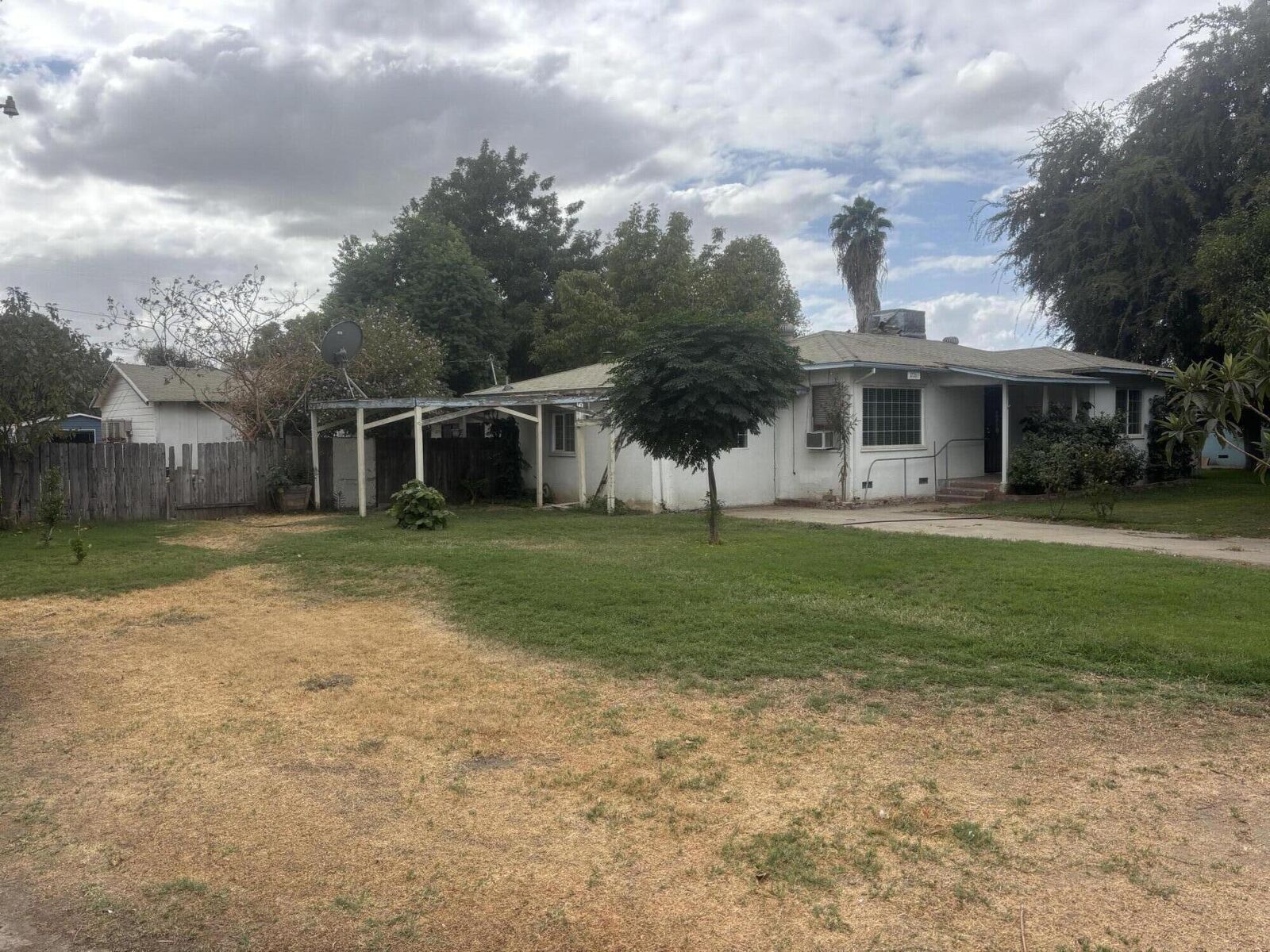 Property Photo: 12261 Avenue 322 CA 93291