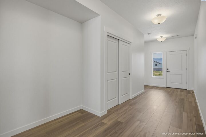 Property Photo:  200 Scott Rd  WA 99350 