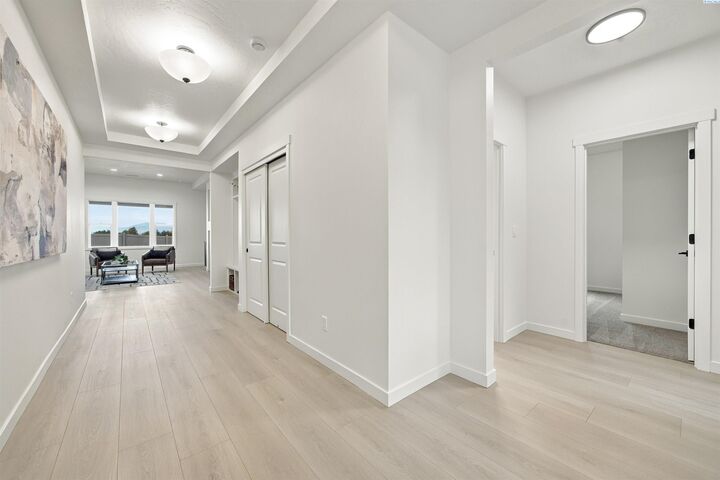 Property Photo:  200 Scott Rd  WA 99350 