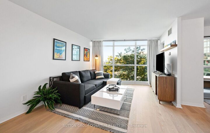 Property Photo:  219 Fort York Boulevard 1110  ON M5V 1B1 