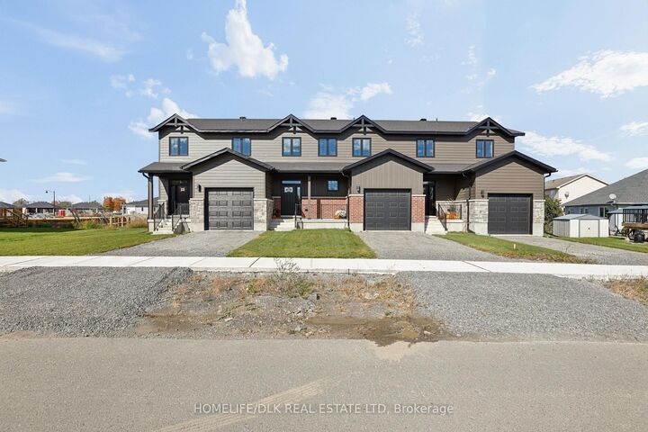 Property Photo:  1009 Dobbie Street  ON K6V 7N1 