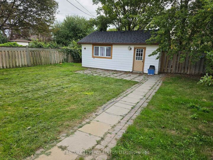 Property Photo:  270 Wilson Road S Main  ON L1H 6C5 