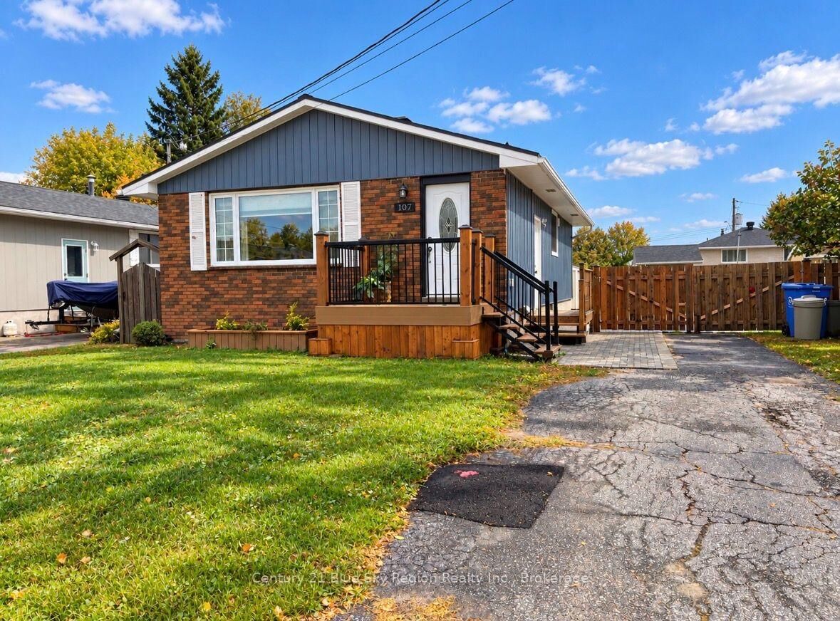 Property Photo:  107 Strathcona Drive  ON P1A 2N5 