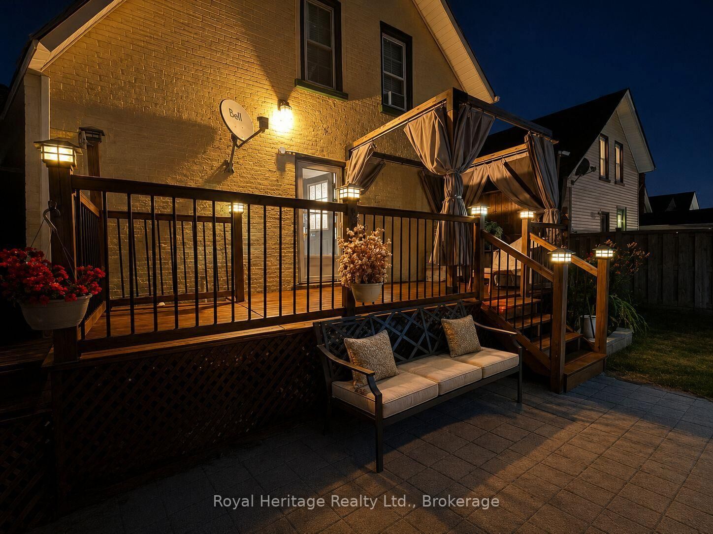 Property Photo:  61 Lindsay Street N  ON K9V 1T6 
