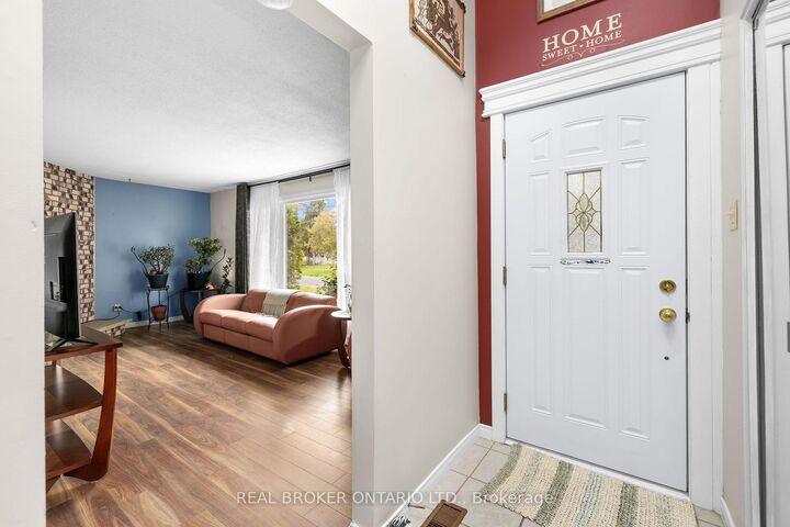 Property Photo:  23 Louise Crescent  ON K0A 1W0 