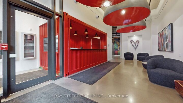 Property Photo: 135 East Liberty Street 716 ON M6K 0G7