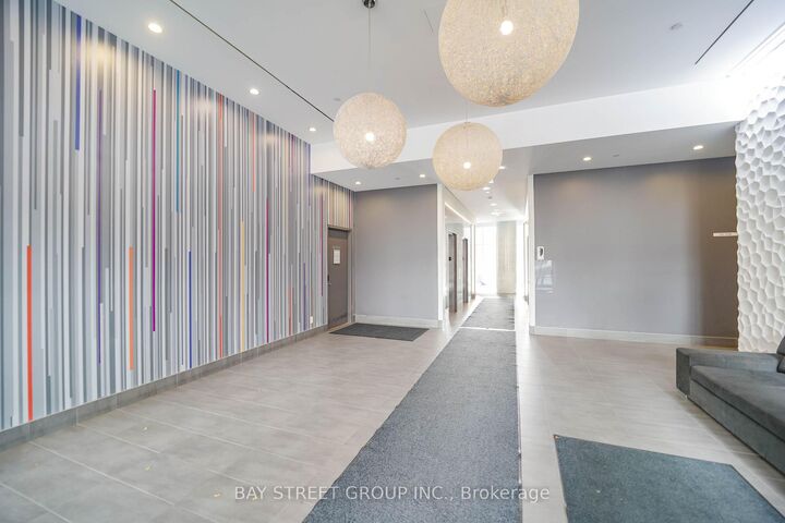 Property Photo:  150 East Liberty Street 805  ON M6K 3R5 