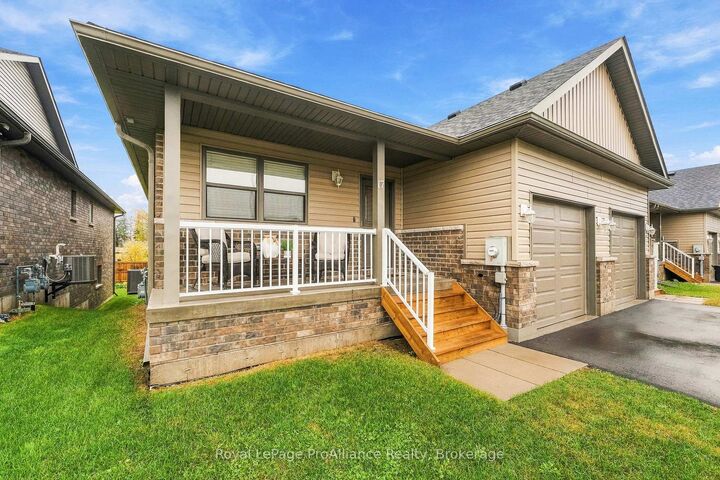 Property Photo:  17 Clayton John Avenue  ON K0K 1H0 