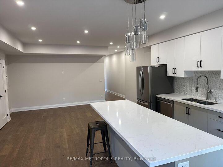 Property Photo:  94 Saint Clarens Avenue  ON M6K 2S5 