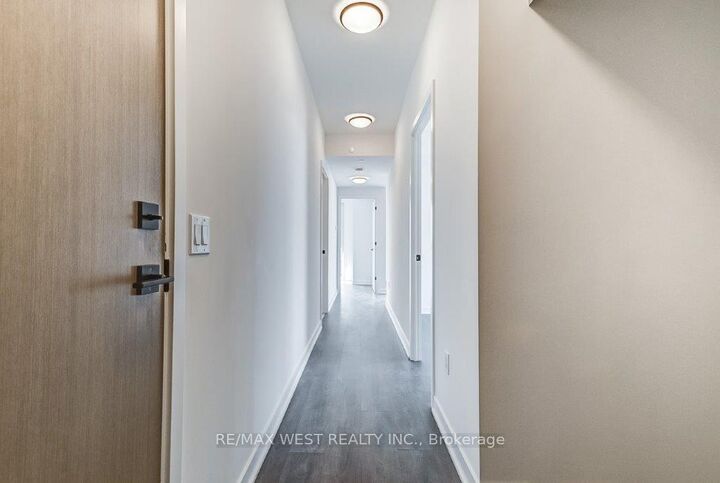 Property Photo:  36 Zorra Street 2603  ON M8Z 0G5 