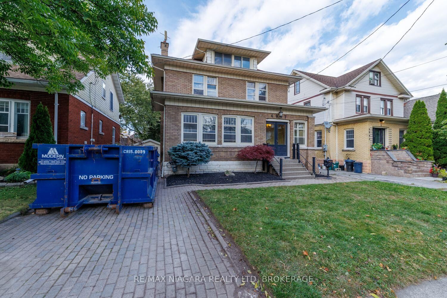 Property Photo:  4997 Armoury Street  ON L2E 1T3 