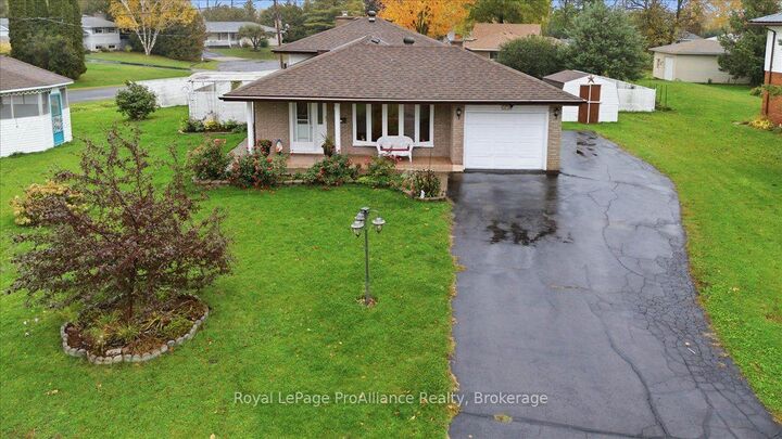 Property Photo:  106 Burns Avenue  ON K8N 4Z2 