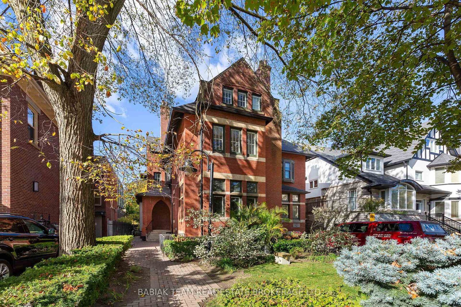 Property Photo:  228 St. George Street 5  ON M5R 2N5 