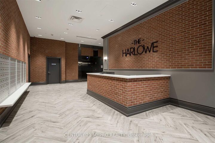 Property Photo:  3008 William Cutmore Boulevard 624  ON L6H 8E7 