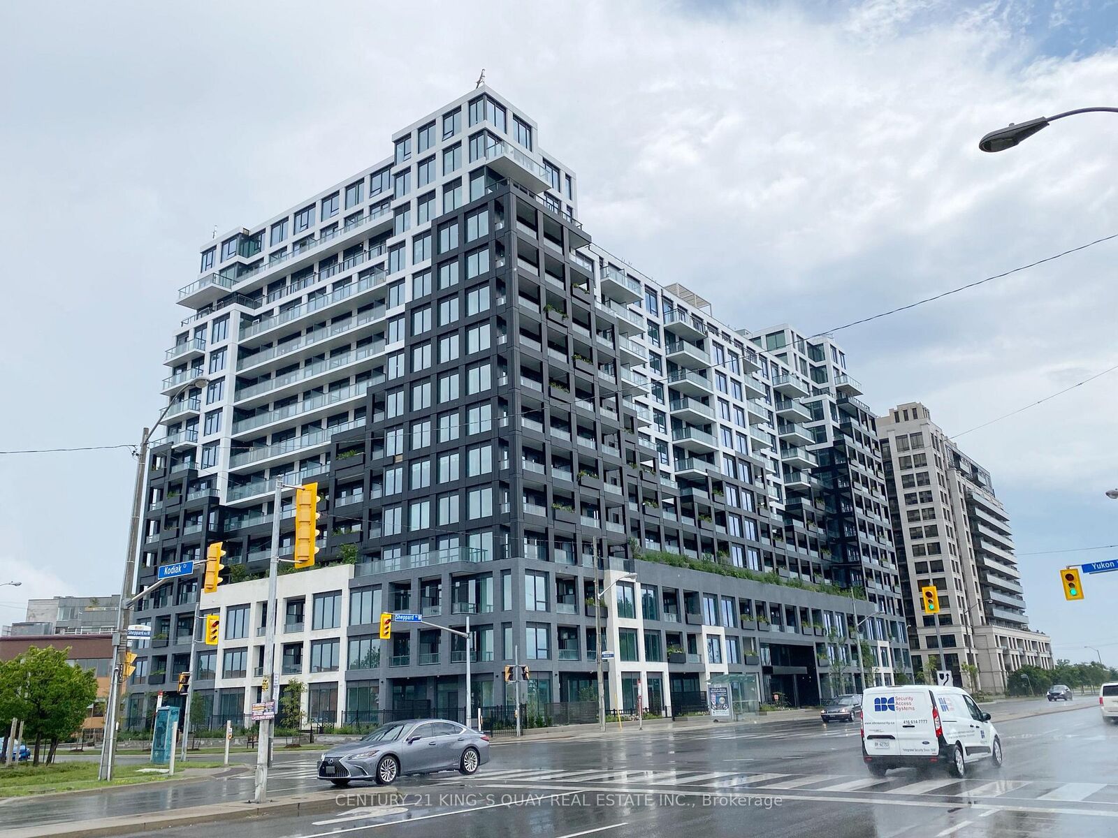 Property Photo:  1100 Sheppard Avenue W 1010  ON M3K 0E4 