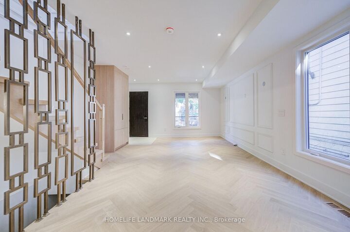 Property Photo:  34 Hiawatha Road  ON M4L 2X8 