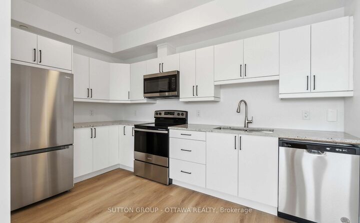 Property Photo:  7 Maple Avenue  ON K7A 1Z4 