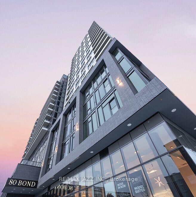 Property Photo:  80 Bond Street E 1407  ON L1G 0E6 