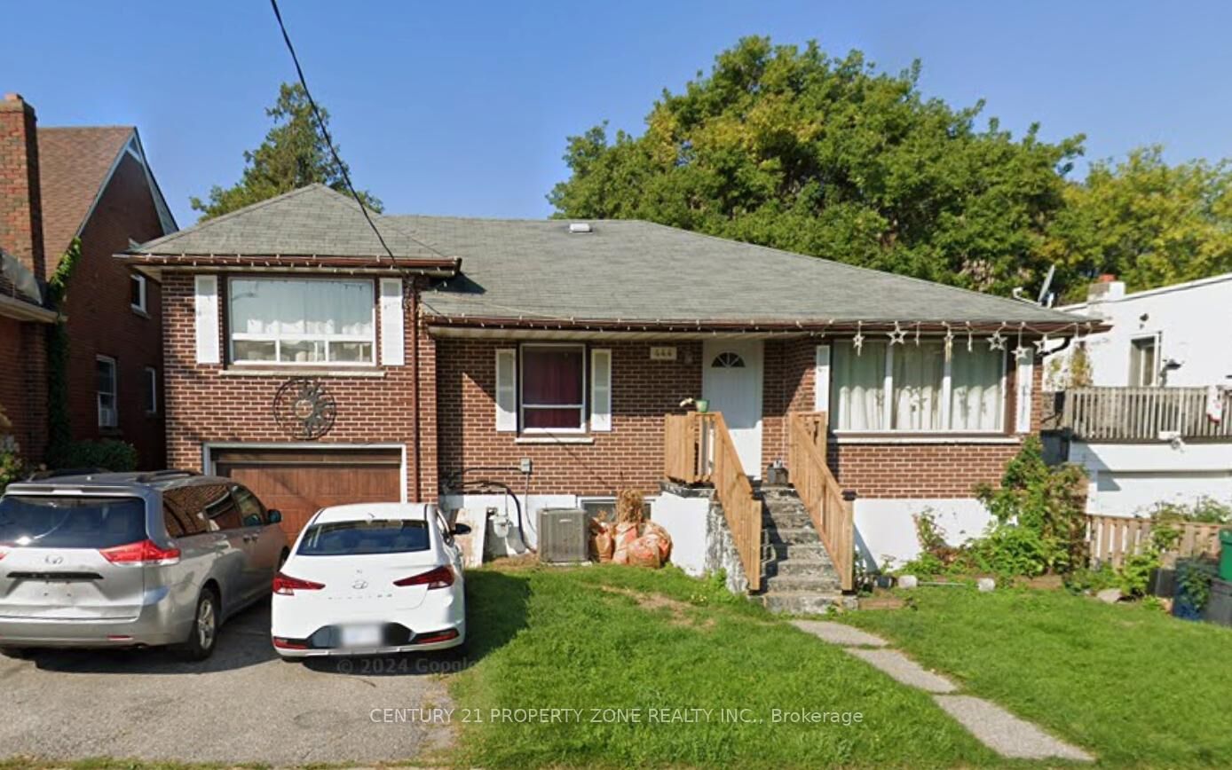 Property Photo:  444 Drew Street  ON L1H 5B5 