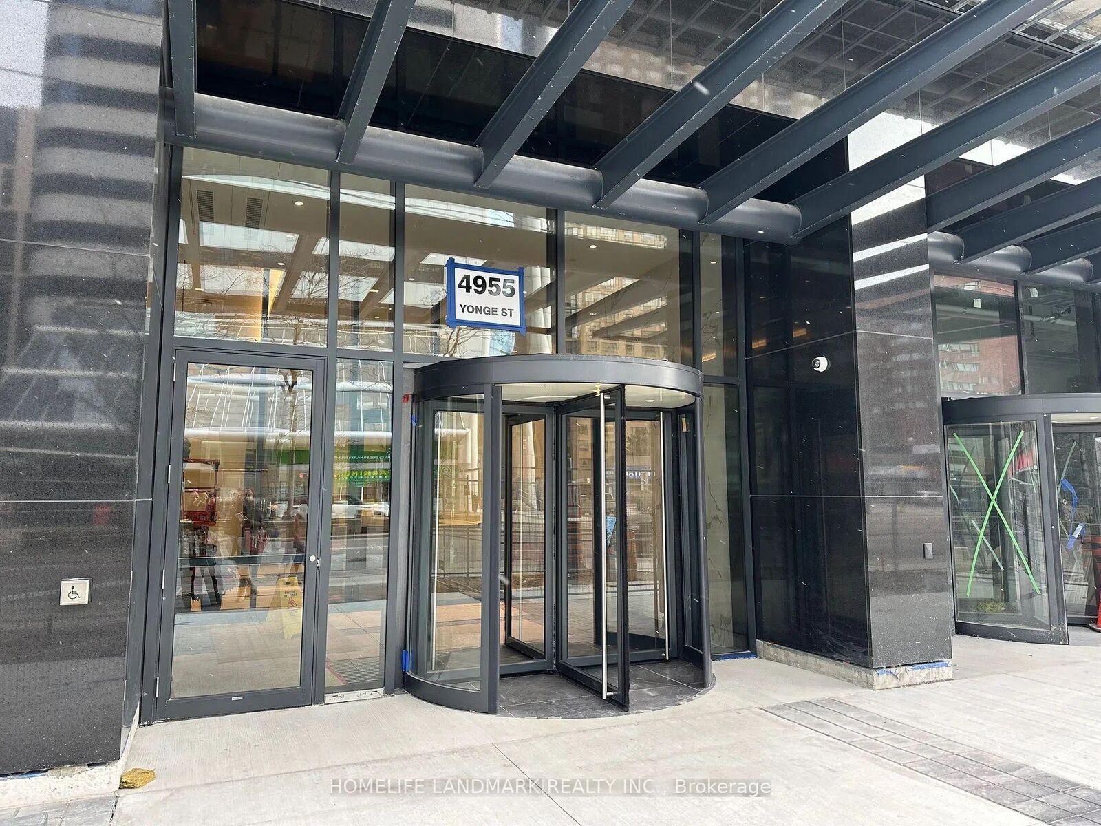 Property Photo:  4955 Yonge Street 2910  ON M2N 0L8 