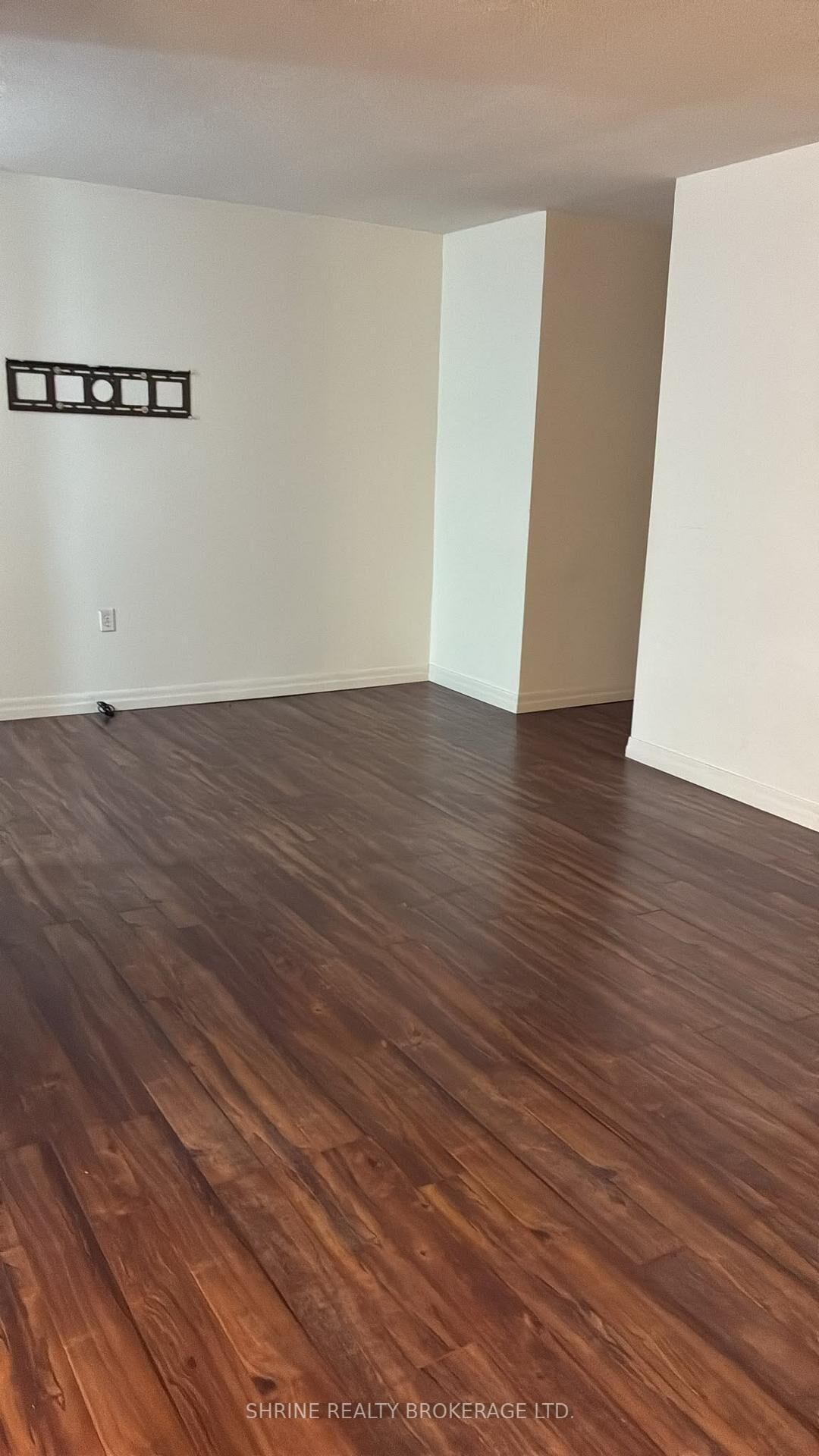 Property Photo:  685 Wonderland Road S 11  ON N6K 1M1 