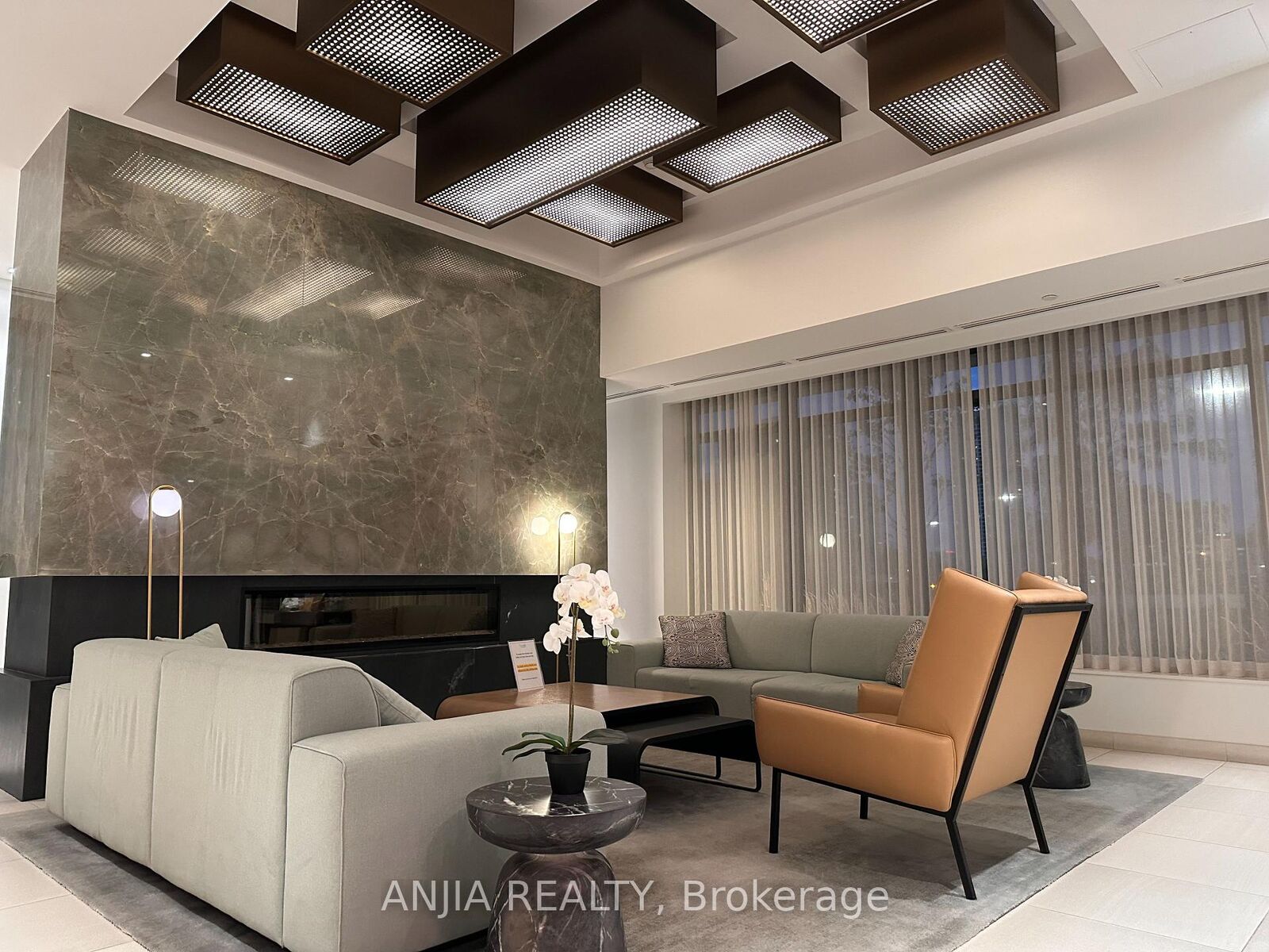 Property Photo:  188 Fairview Mall Drive 1005  ON M2J 4T1 