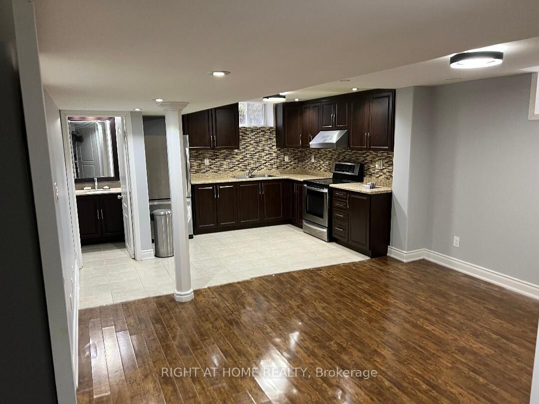 Property Photo: 5169 Palomar Crescent ON L5R 2X2